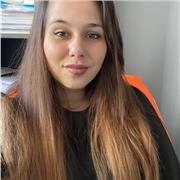 Buongiorno, sono diplomata in ragioneria e ora sto frequentando il 2^ anno di giurisprudenza.
Mi piacerebbe poter condividere la mia passione per il diritto